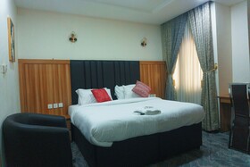 Rolarz Premium Hotel & Suites
