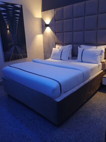 H5 Hotel and Apartments