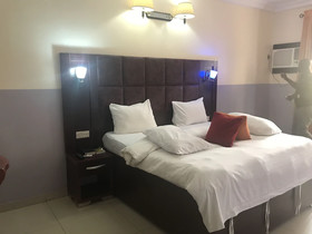 Nondon International Hotel