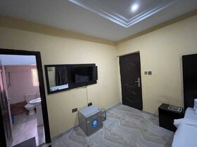 Suite 104