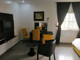 Chalon Suites