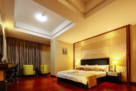 Airport Golden Tulip Hotel