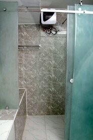 No 95 Suites & Apartment