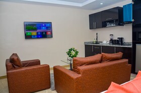 No 95 Suites & Apartment
