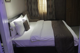 Valley Front View Hotel