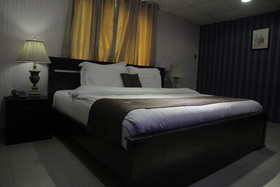Valley Front View Hotel