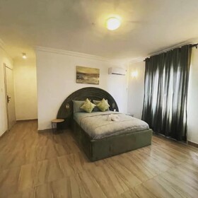 Granville Penthouse Apartments