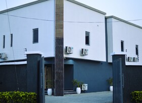 Mapleview Hotels and Suite Limited