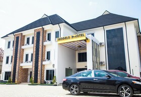 Modelo Hotel