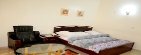De Castle Luxury Home