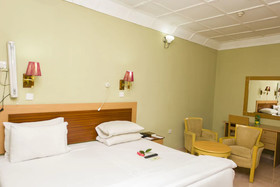 Eemjm Hotels And Suites
