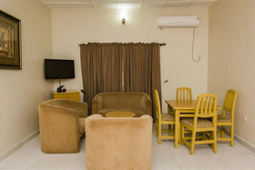 Eemjm Hotels And Suites