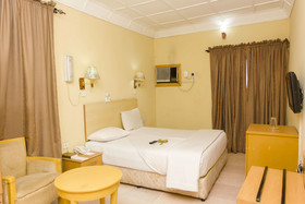 Eemjm Hotels And Suites