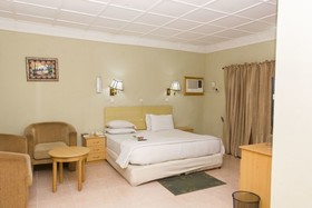 Eemjm Hotels And Suites