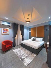 Umeralty Hotels And Apartments