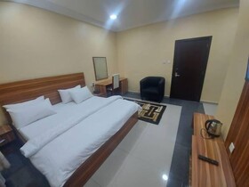 Umeralty Hotels And Apartments