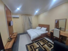 Umeralty Hotels And Apartments