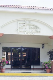 Farallones Hotel