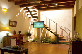 Estrada Hotel & Bistro