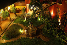 Estrada Hotel & Bistro