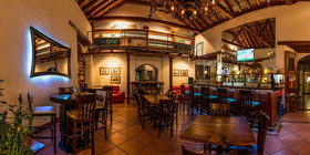 Estrada Hotel & Bistro