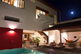 Los Patios Hotel