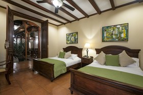 Hotel Plaza Colon