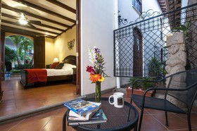 Hotel Plaza Colon