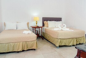 Santa Ana Hotel Boutique