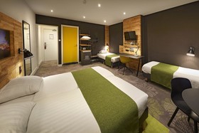 Nova Hotel & Nova Apartments