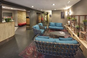 Nova Hotel & Nova Apartments
