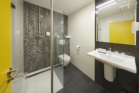 Nova Hotel & Nova Apartments