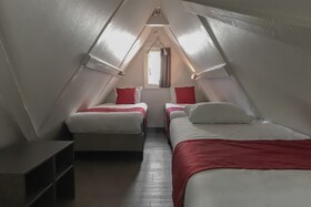 Avenue Hotel