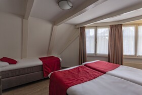 Avenue Hotel