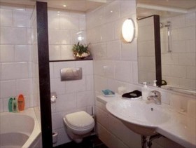 Boutique Hotel Synopsis