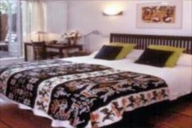 Boutique Hotel Synopsis