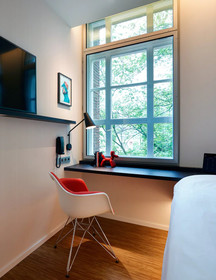 citizenM Amsterdam Amstel Hotel