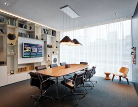 citizenM Amsterdam Schiphol Airport