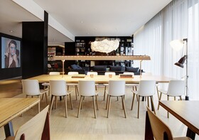 citizenM Amsterdam Schiphol Airport