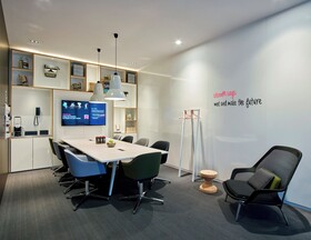 citizenM Amsterdam Schiphol Airport