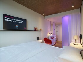 citizenM Amsterdam Schiphol Airport