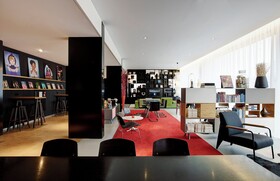 citizenM Amsterdam Schiphol Airport