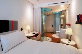 citizenM Amsterdam Schiphol Airport