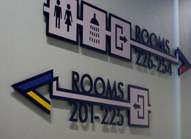 Clink Noord Hostel