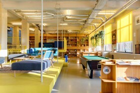 Clink Noord Hostel