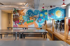 Clink Noord Hostel