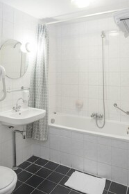 Delta Hotel