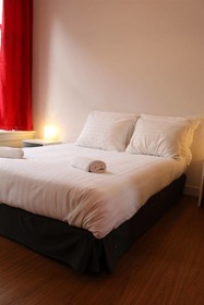 Floris Hotel