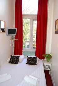 Floris Hotel