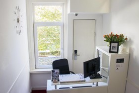 Floris Hotel